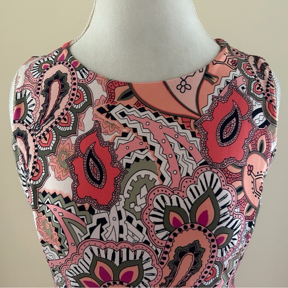 Pretty Paisley Print Dress - Picture 2 of 6